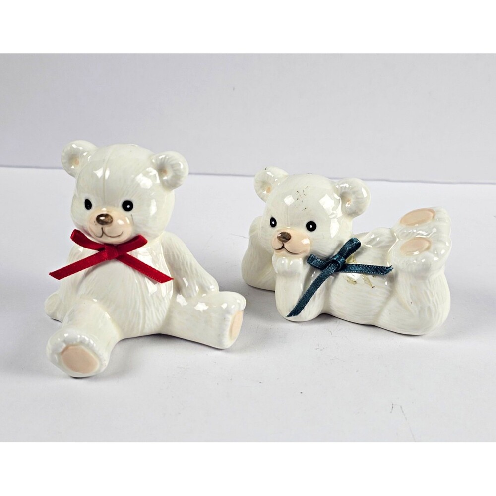 White Ceramic Teddy Bear Salt & Pepper Shakers Set of 2 Glossy Red/Blue Bows